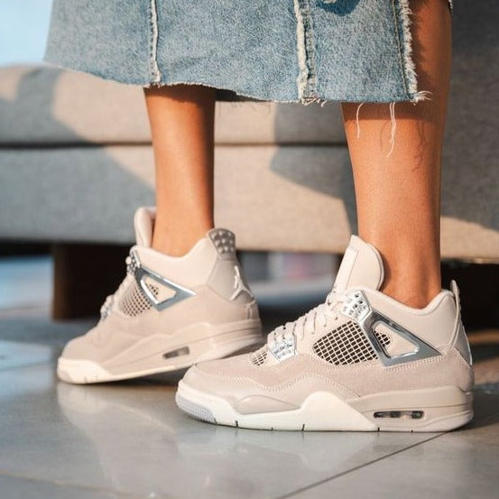 AIR JORDAN 4 ‘FROZEN MOMENTS’